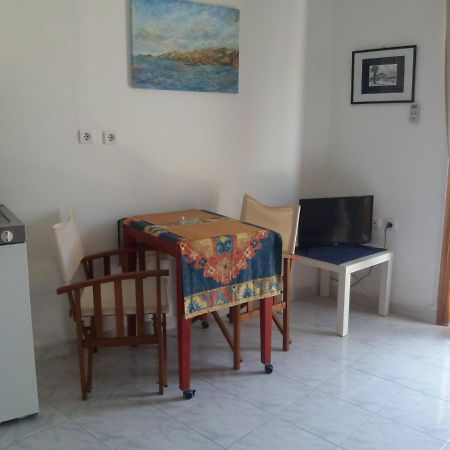 Apartment In Poros Poros Town Exteriör bild