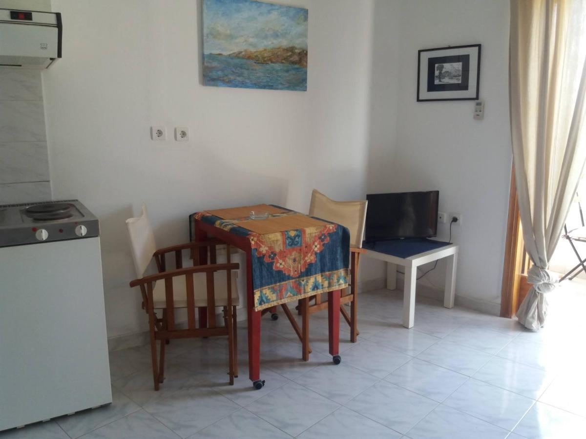 Apartment In Poros Poros Town Exteriör bild