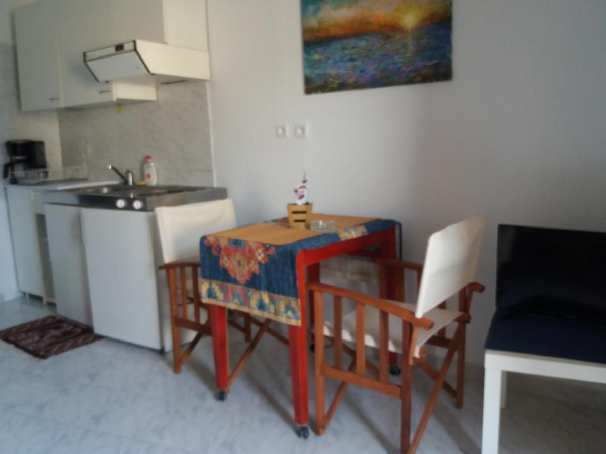 Apartment In Poros Poros Town Exteriör bild